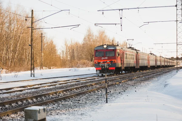 Demiryolları tren yolculuğu şehir dışında