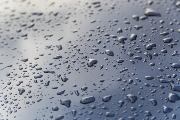 Gotas de agua en el coche — Foto de Stock