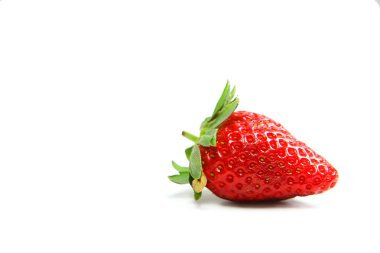 Taze tombul kırmızı çilek