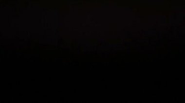 Hızlı fütüristik Led parlayan ışıklar yanıp sönüyor