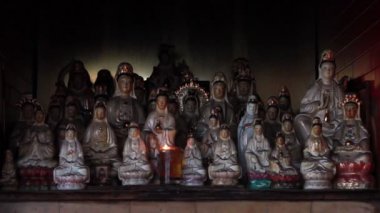 Eski Çin porselen biblolar, Guan Shi Yin Bodhisattva
