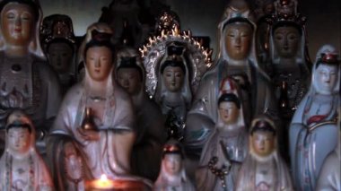 Eski Çin porselen biblolar, Guan Shi Yin Bodhisattva