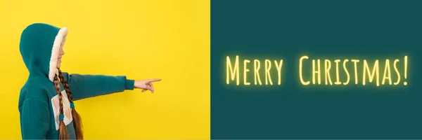 Teen Beautiful Girl Pointing Her Finger Merry Christmas Banner Copy — Stock Photo, Image