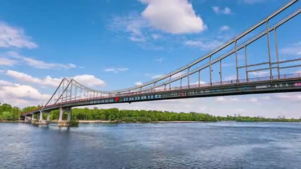 Beautiful view on Parkovy Pedestrian Bridge in Kyiv, Ukraine. 4k resolution time lapse video — Stock Video