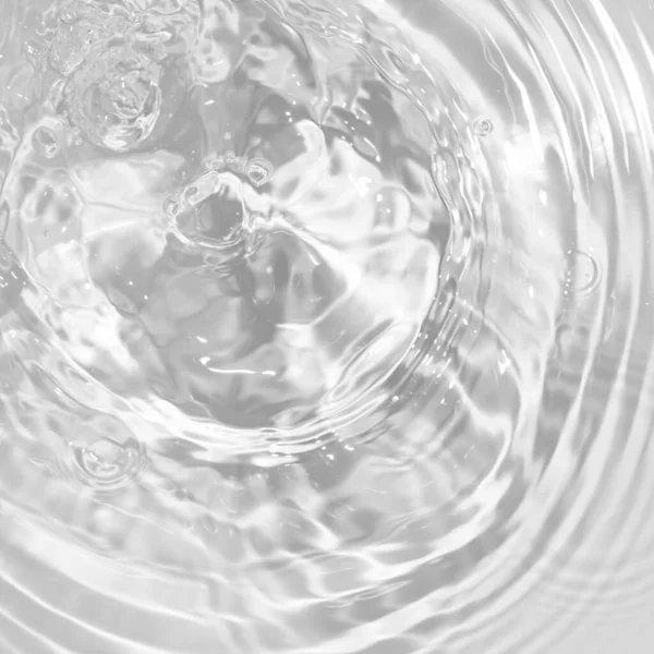 Texture de l'eau avec des cercles sur l'effet de superposition de l'eau pour photo ou maquette. Ombre portée organique effet caustique avec réfraction ondulatoire de la lumière sur fond blanc ou gris. — Photo