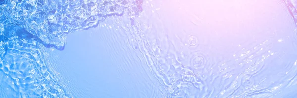 Serum texture close up. Light blue and pink gradient liquid gel background. Transparent beauty skincare sample. Cosmetic clear liquid cream smudge. Long banner with copy space. — Stock Photo, Image