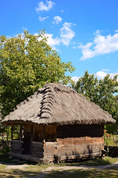 Alte Holzscheune — Stockfoto