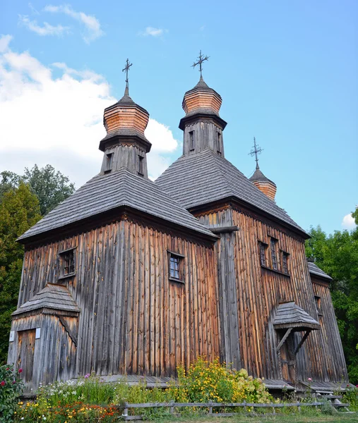 Kirche des heiligen Erzengels Michael — Stockfoto