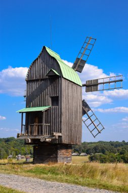 eski ahşap fırıldak