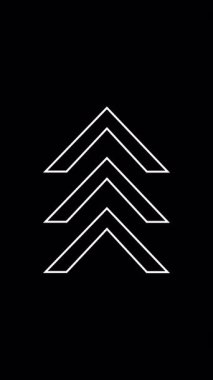 Siyah arka planda yukarı doğru yükselen beyaz oklar. Kaydırma veya kaydırmayı temsil eden döngü animasyonu. Geçiş, arayüz, yön ve ilerleme için asgari hareket tasarım sembolü