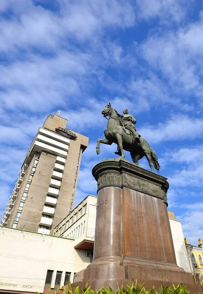 Памятник Николаю Щорсу, советскому командиру — стоковое фото