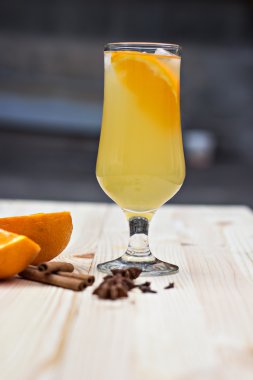 Limonata ile portakal