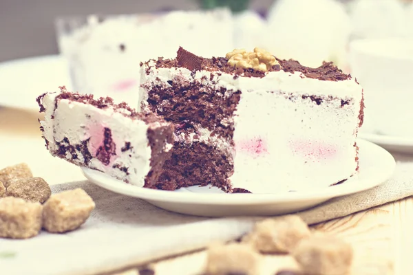 Herkullinen suklaakakku — kuvapankkivalokuva