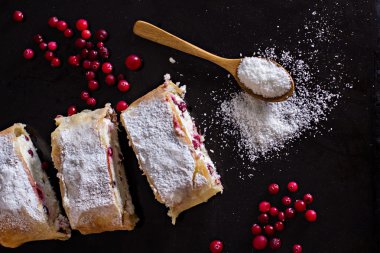 pişmiş, dut, blackberry, kek, peynir, cheesecake, kiraz, soğuk, yabanmersini, kızılcık, krem, kabuk, frenk üzümü, karanlık, Dekorasyon, lezzetli, tatlı, diyet, gıda, taze meyve, meyveli kek, gurme, tatil, ev yapımı, mascarpone, nane, hamur işi, pasta, parça,