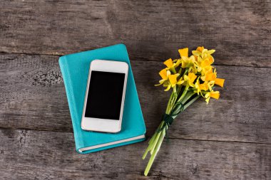 Sarı Nergis, defter