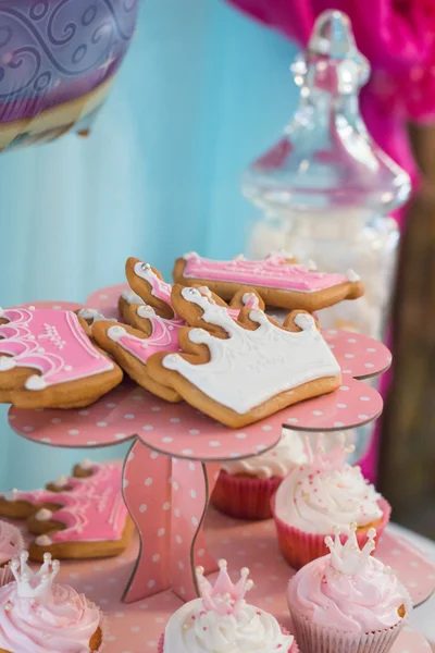 Dessert table at party — Stock Photo, Image