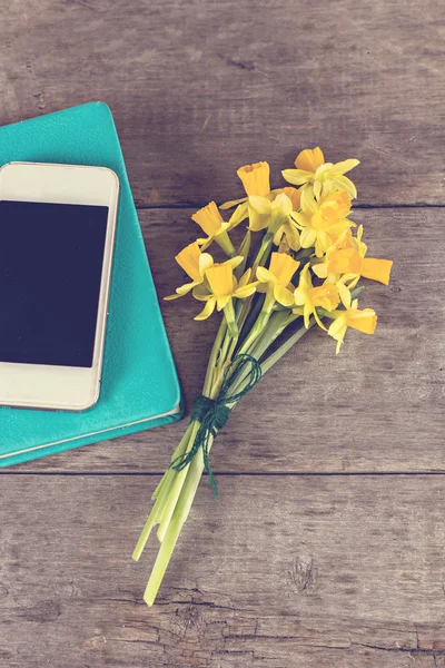 Sarı Nergis, defter