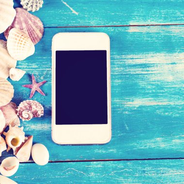 Cep telefonu ve kabukları