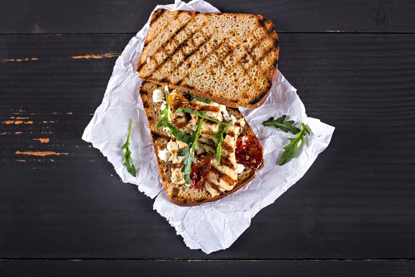 stock image Sandwich with grilled chicken