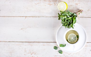 Nane ve limon çayı