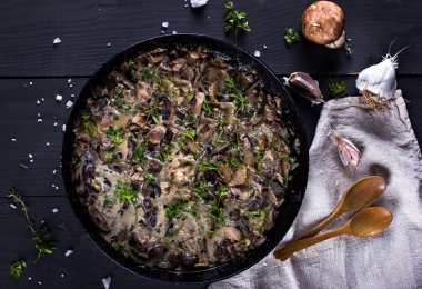 Kavrulmuş petrol mantar