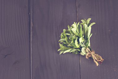 Bir demet taze nane. 