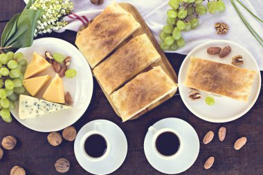 Peynirli börek, peynirli turta