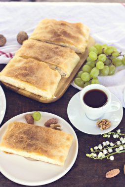 Peynirli börek, peynirli turta