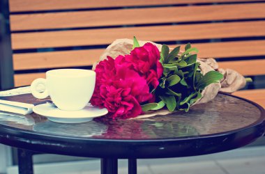 Bir fincan espresso kahve.