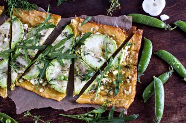 pasta kabak, yeşil bezelye ile