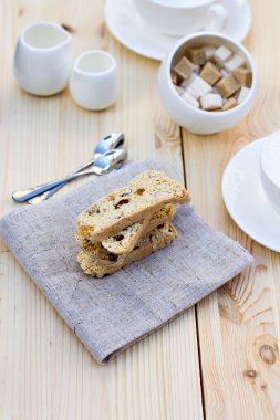 Bisküvi ve kahve ile kurutulmuş cranberries