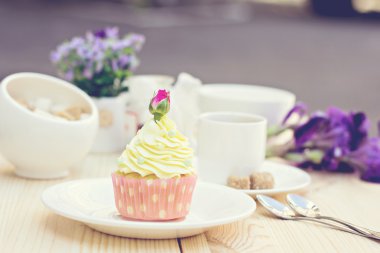 Işık sarı Cupcake