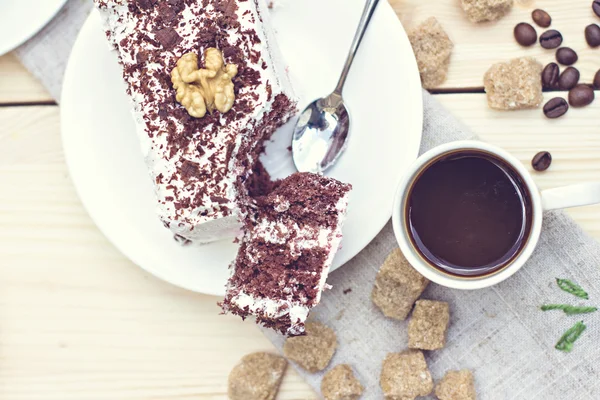 Delicious chocolate cake — Stock Photo, Image