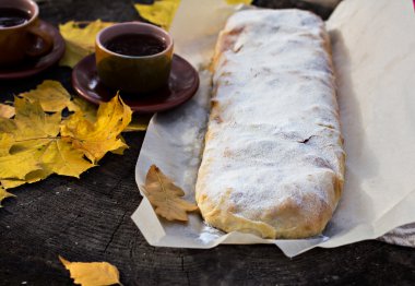 Elmalı Strudel,