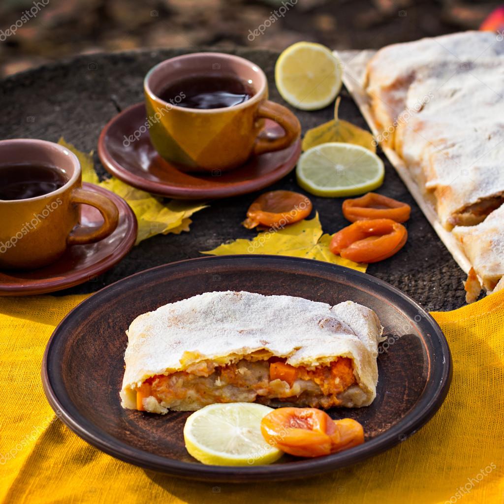 Elmalı Strudel Elmalı Strudel