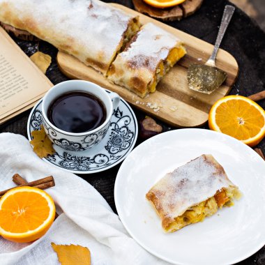 Elmalı Strudel