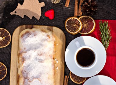 Strudel veya Noel Stollen