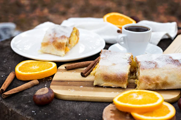 Strudel with custard and orange — Stock Photo, Image