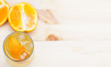 Limonata ile portakal