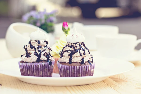 Schokolade Cupcake mit Schokolade — Stockfoto