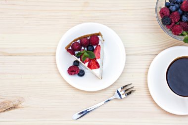 Cheesecake taze çilek ile