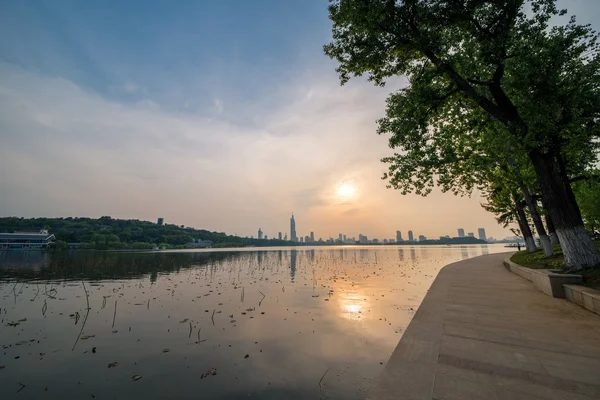 Sunset at Xuanwu Lake — Stock Photo, Image