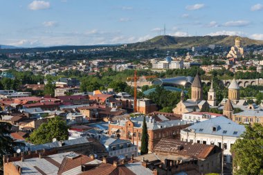 Gürcistan, Avrupa 'nın Tiflis şehrinin güzel panoramik manzarası. Eski kasaba, Sololaki bölgesi..