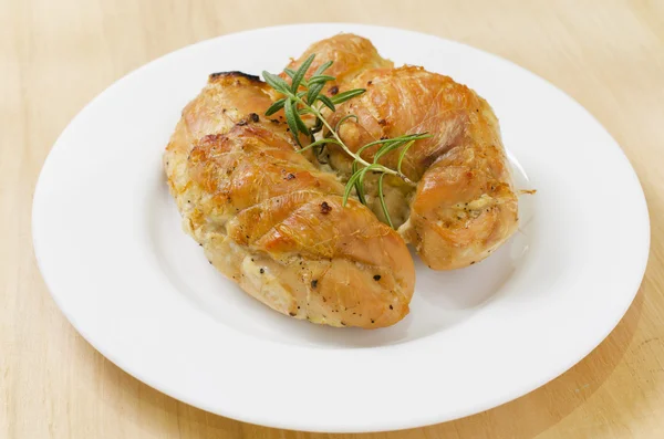 Spicy baked chicken breast with rosemary — Stock Photo, Image