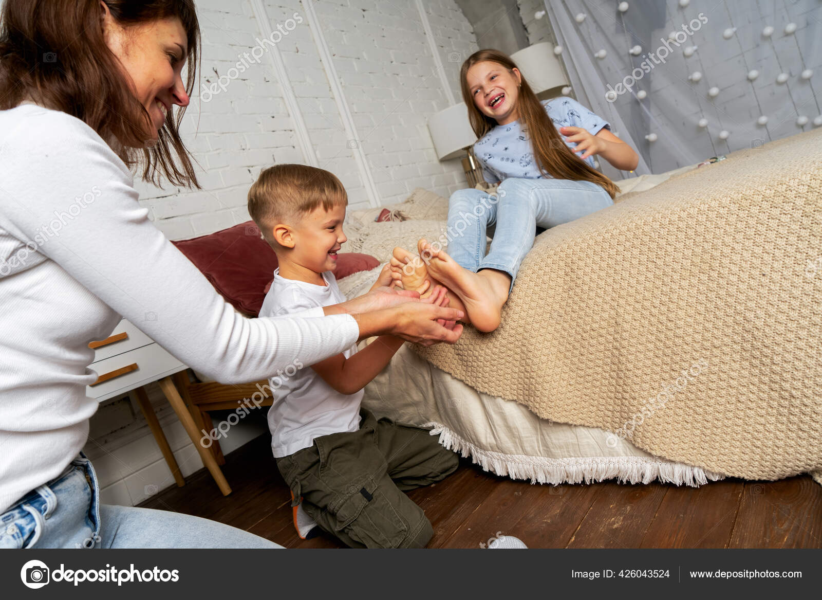 Tickling Female Feet Tickling Female Feet