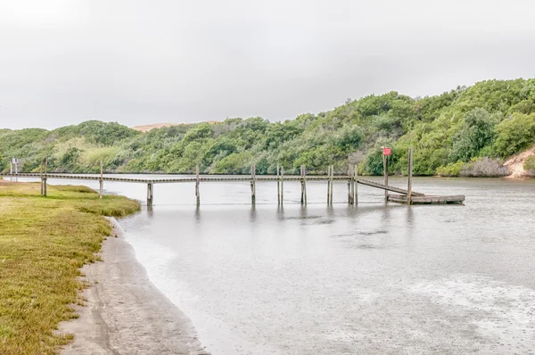 Molo nel fiume della domenica — Foto Stock