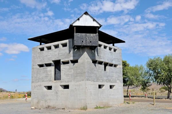 Blockhouse north of Laingsburg at the Geelbek River railway brid — Stock Photo, Image