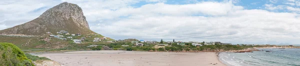 Panorama van de stad Rooi Els en strand — Stockfoto
