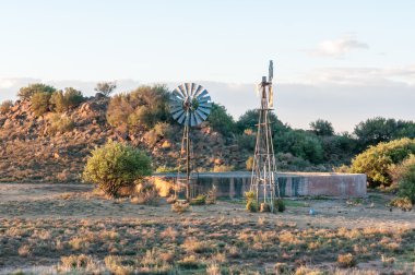 Gün batımı çiftlik sahne arasında Noupoort ve Colesberg, Güney Afrika