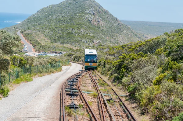 Funiculares em Cape Point prestes a passar um pelo outro — Fotografia de Stock
